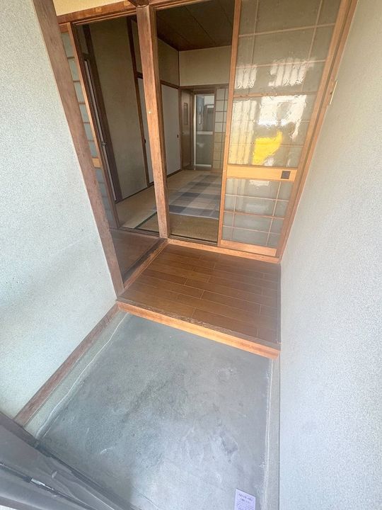 大阪府八尾市恩智北町4(一戸建)の賃貸物件の玄関