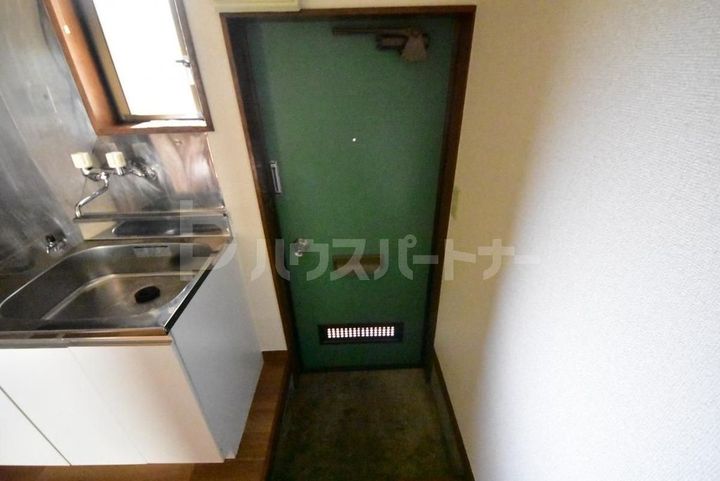 千葉県船橋市西船6(アパート)の賃貸物件の玄関