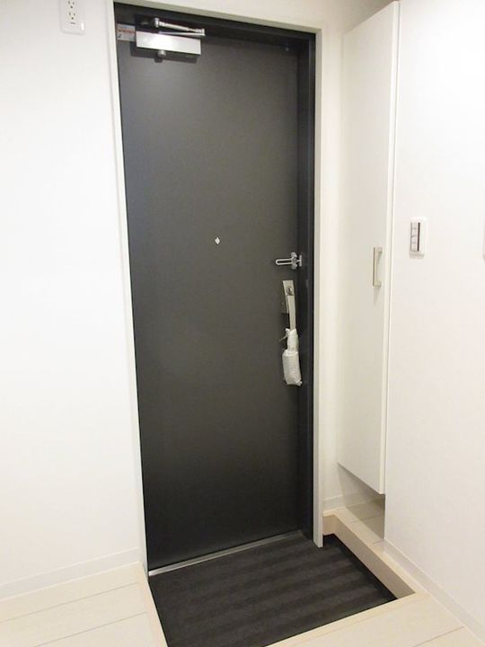 東京都練馬区練馬3(マンション)の賃貸物件の玄関