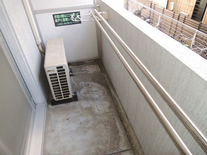 シャトラン弓木参番館の内装