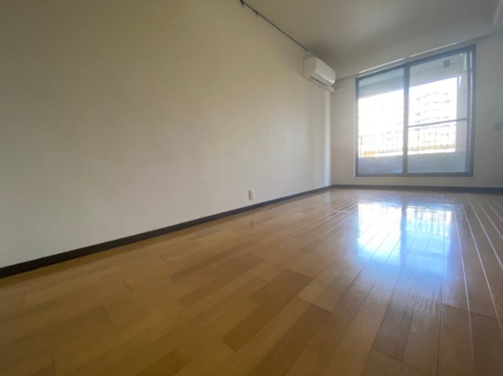 東京都港区港南2(マンション)の賃貸物件の居間