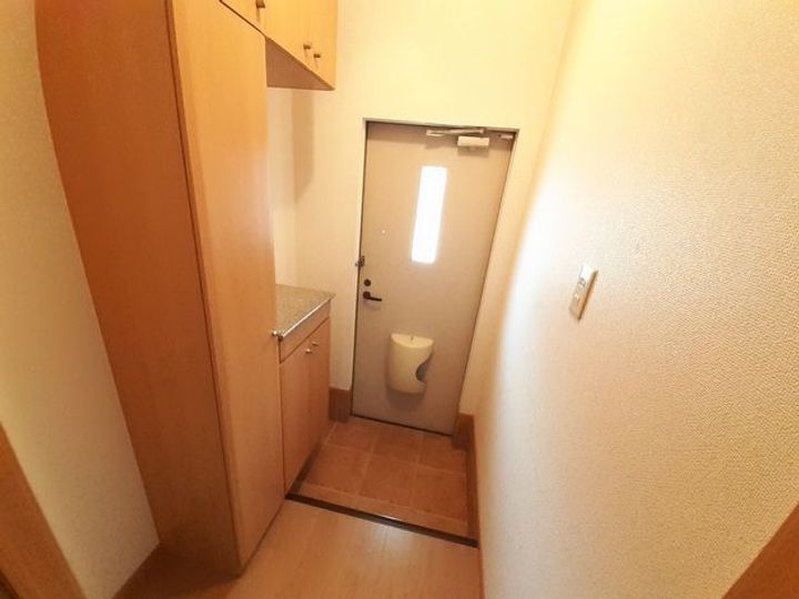 福岡県行橋市大字草野(アパート)の賃貸物件の玄関