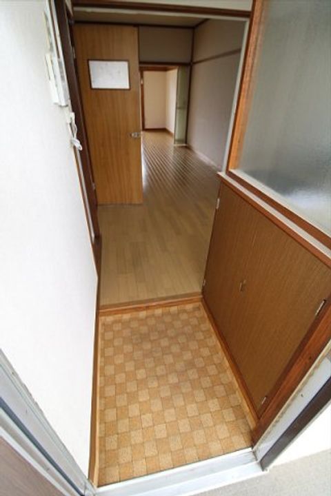 ハウス横倉の玄関