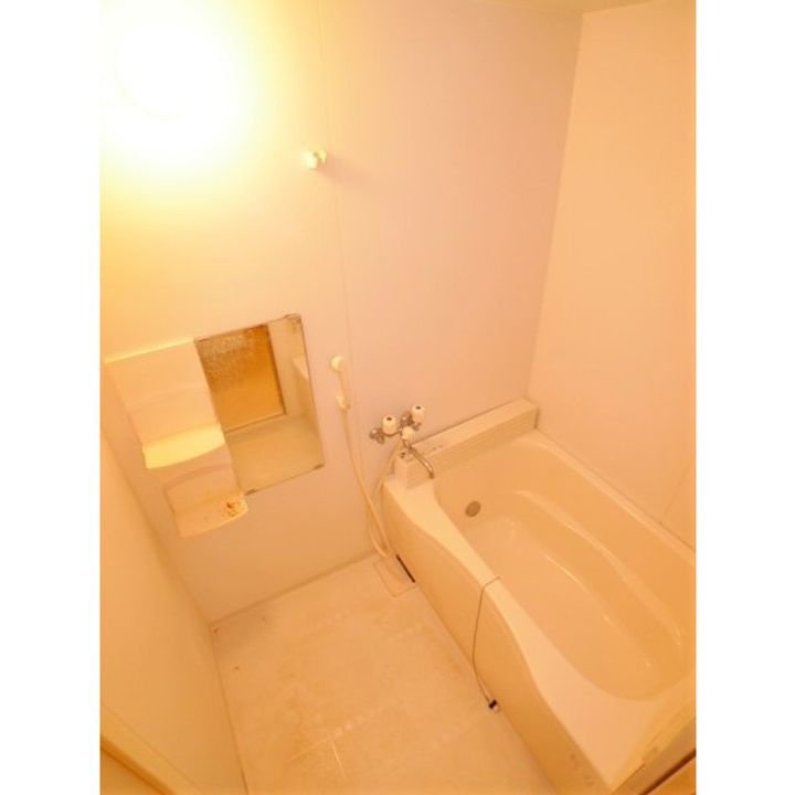 ベルネージュ司の風呂