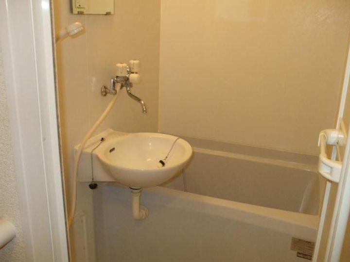 レオパレスサンライズ壱番館の風呂