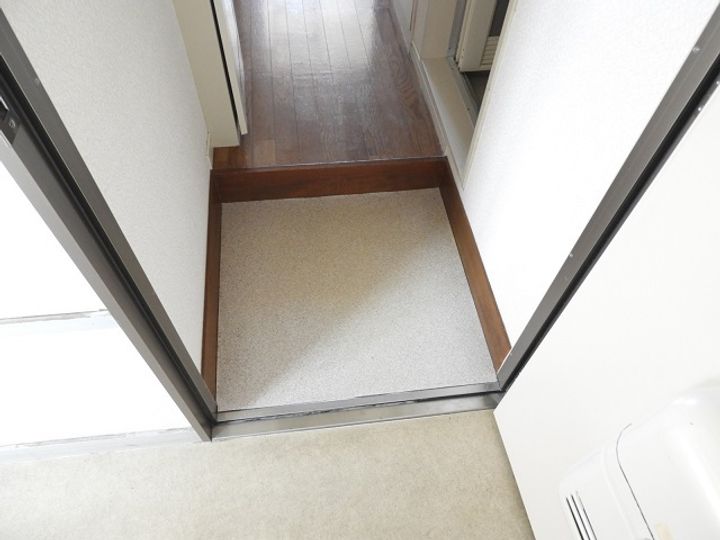 新潟県新発田市富塚町2(アパート)の賃貸物件の玄関