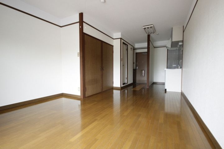 中西ビルの内装