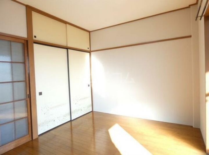 美好マンションの内装