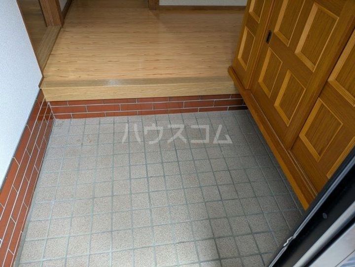 神奈川県横浜市都筑区北山田5(一戸建)の賃貸物件の玄関