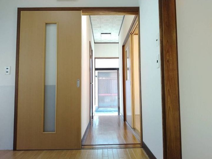 宮崎県宮崎市恒久6(一戸建)の賃貸物件の玄関