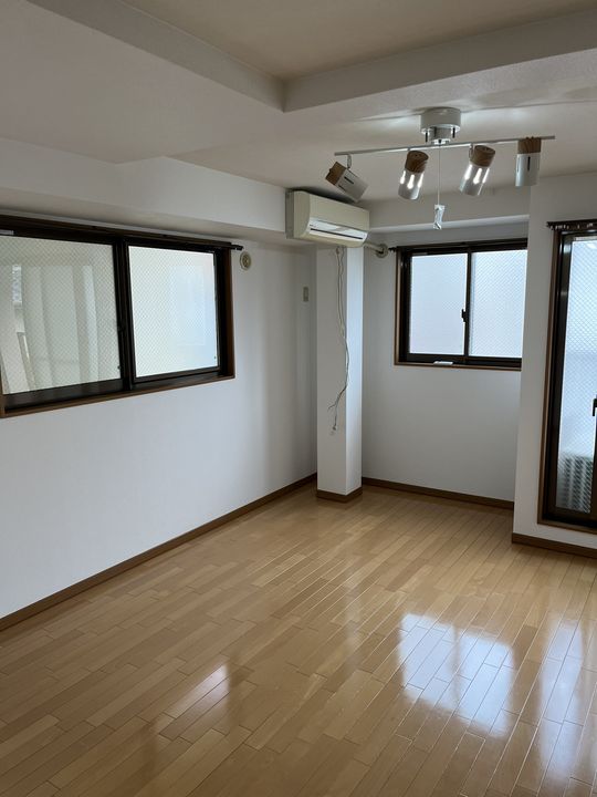 コーポ畑原 1ルーム・1Kはレディース専用☆車庫1台空きのその他画像