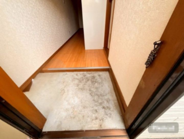 グリーンタウン前原の玄関