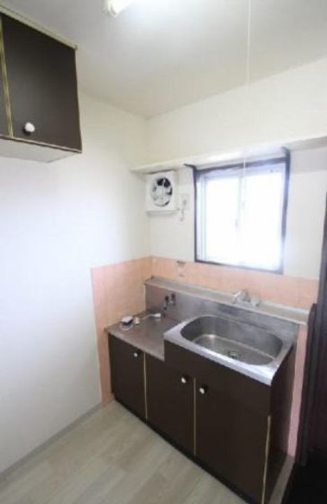 ラ・ヴィータ西市のキッチン