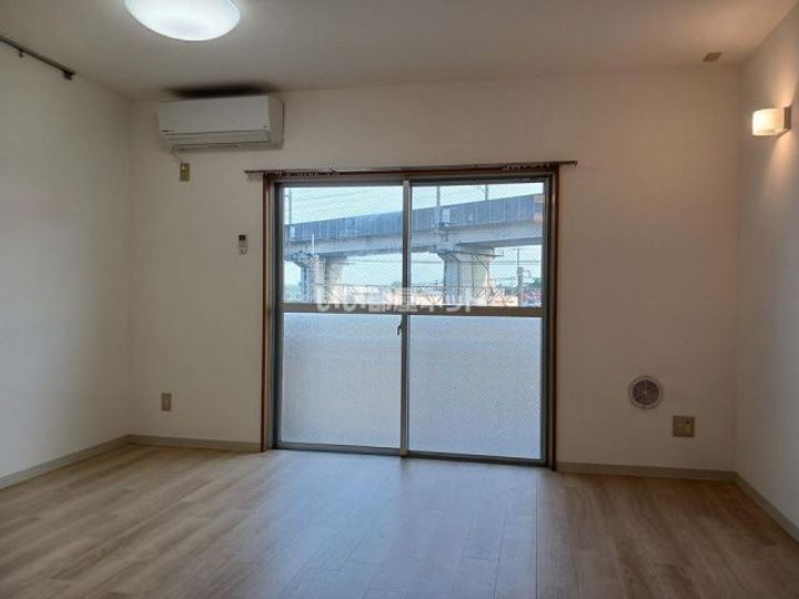 埼玉県熊谷市石原(マンション)の賃貸物件の居間
