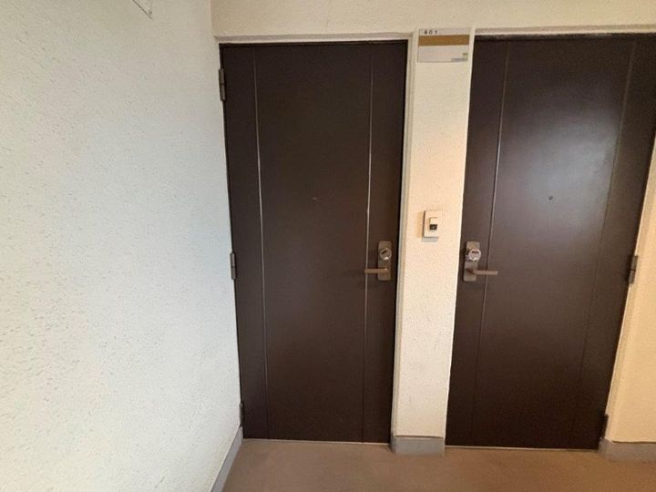 ラメール二番館の玄関