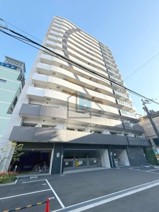 セレニテ本町東リアンの外観