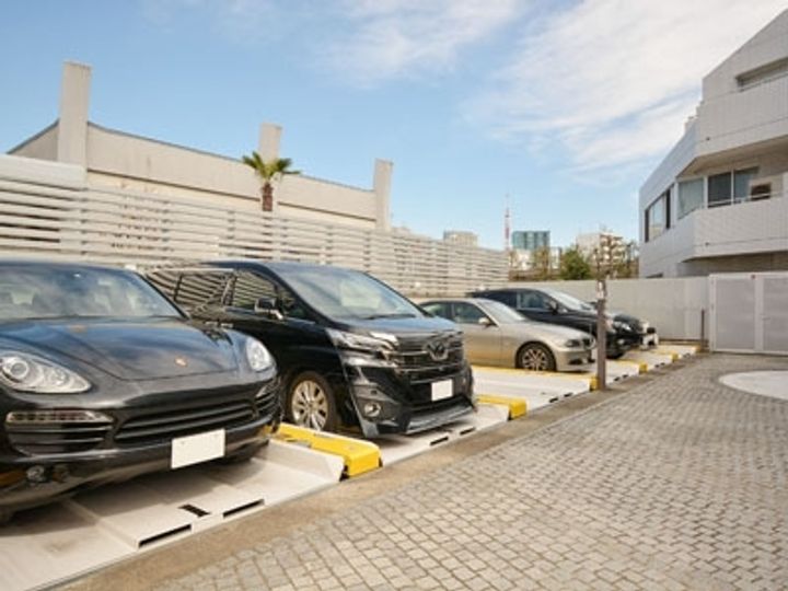 コスモリード南麻布の地図