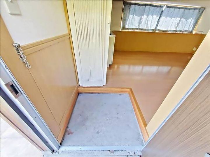 長野県長野市大字長野狐池(一戸建)の賃貸物件の玄関