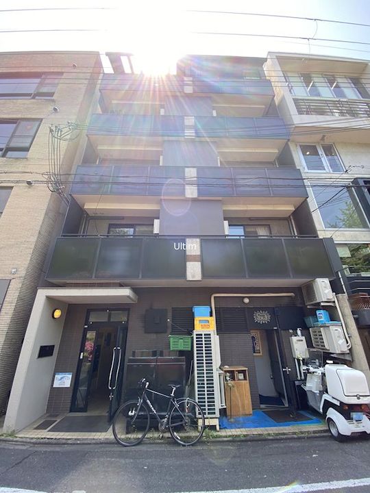 ファーストコート七条烏丸の外観