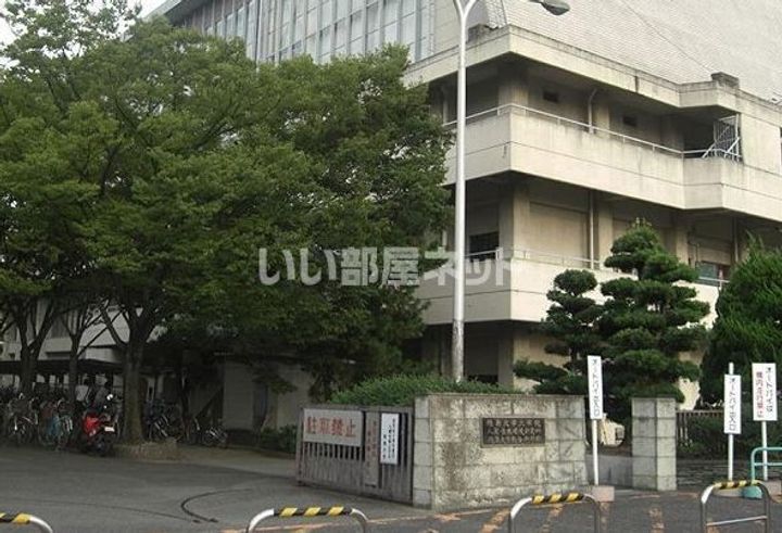 ピーススクエア南内町の周辺