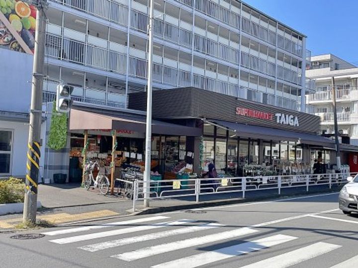 コンフォルト23の周辺