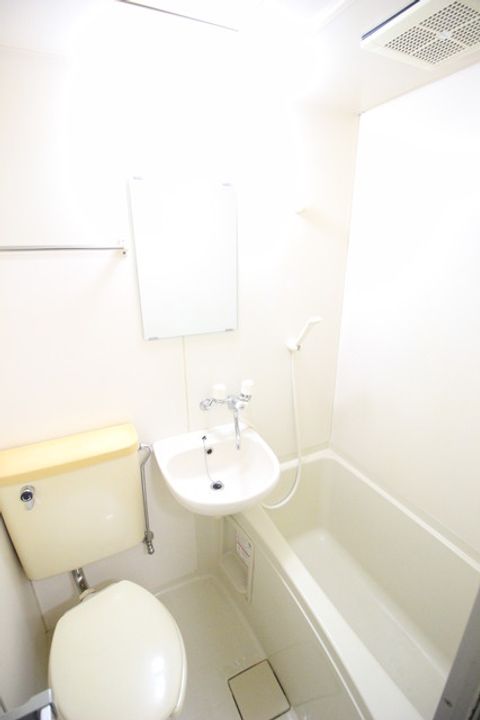 サンプレナの風呂