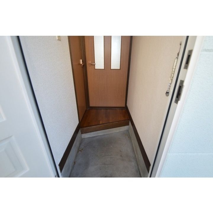 ポプラハイツの玄関