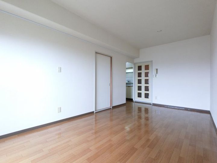 千葉県千葉市稲毛区稲毛東3(マンション)の賃貸物件の居間