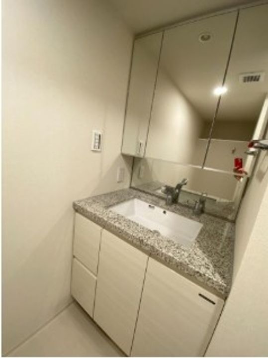 オープンレジデンス祐天寺の内装