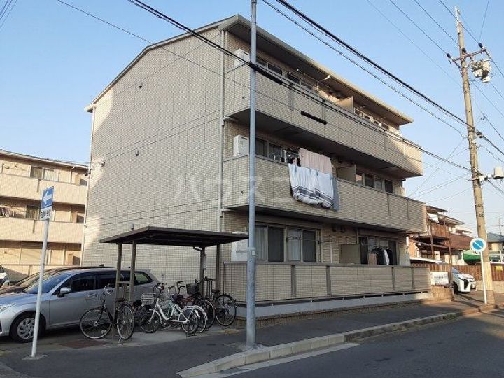 セジュール 三ツ屋の外観