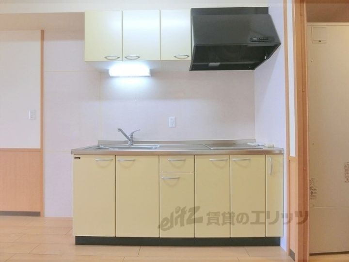 ルミノーサ三条小川のキッチン