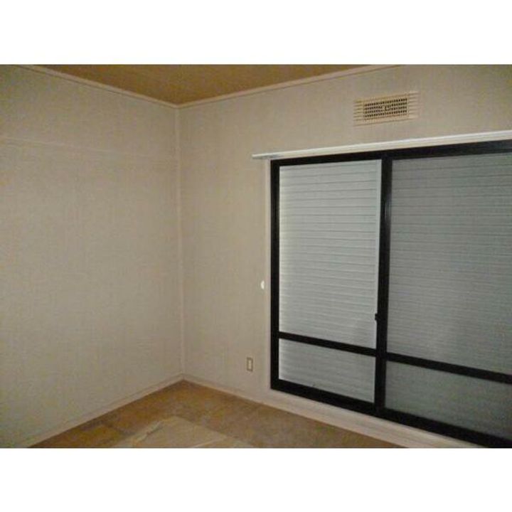 エーライン泉B ペット(犬)の居間