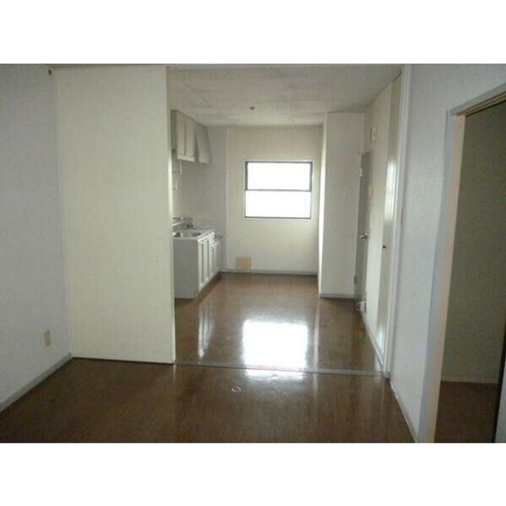 エーライン泉B ペット(犬)の居間