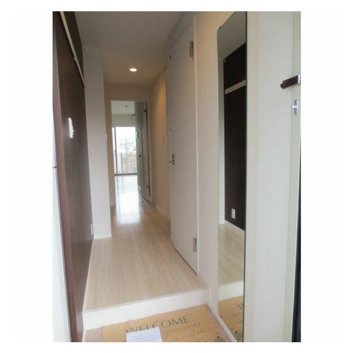 デュッセル二俣川の玄関