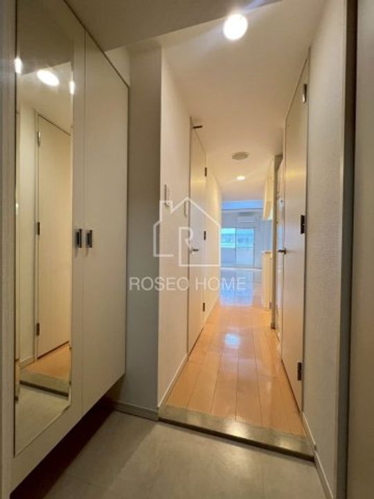 大阪府大阪市中央区内本町1(マンション)の賃貸物件の玄関