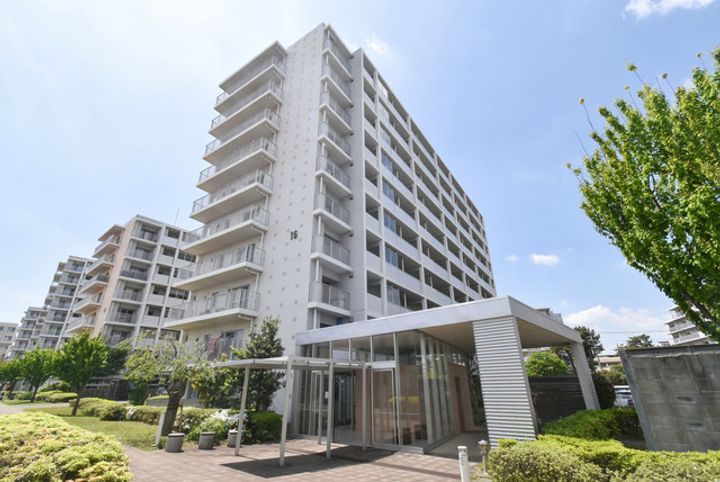 URアートヒル高根台の外観