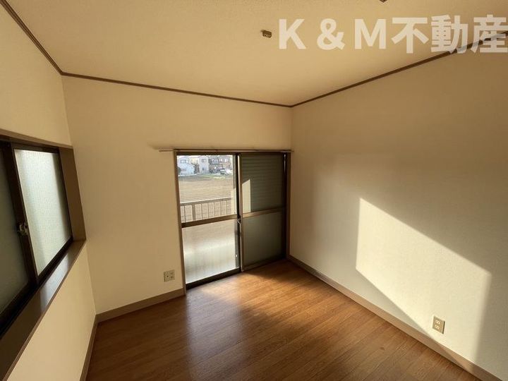 日商ニューハイツの居間