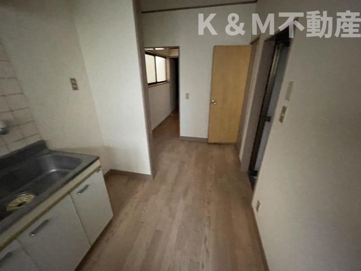 日商ニューハイツの玄関