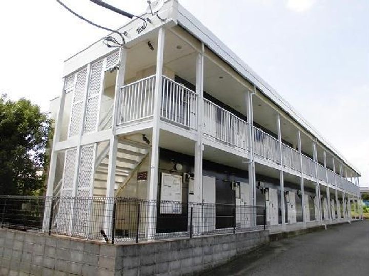 レオパレス宮原の外観