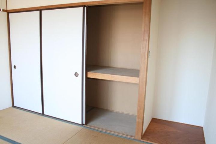 西山ハイツの内装