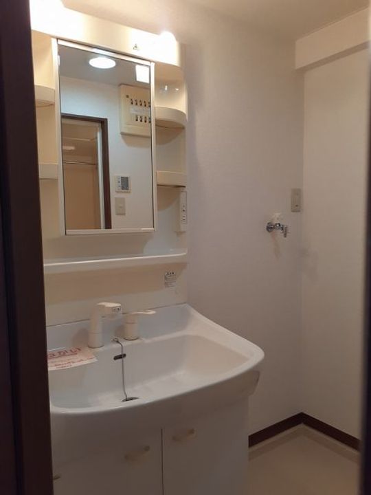 愛知県知多郡東浦町大字石浜字なかね(マンション)の賃貸物件の内装