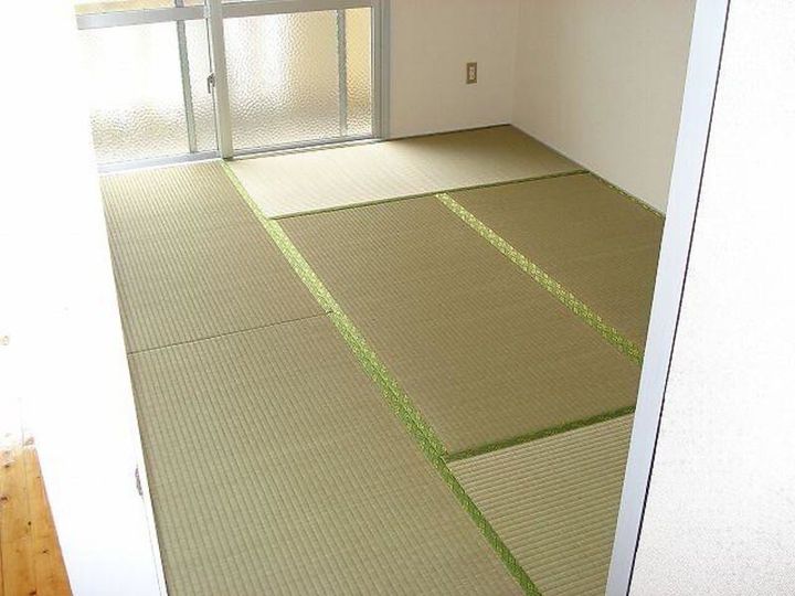 上地組アパートの内装