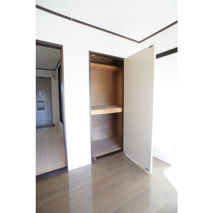 メゾンド鶴の内装