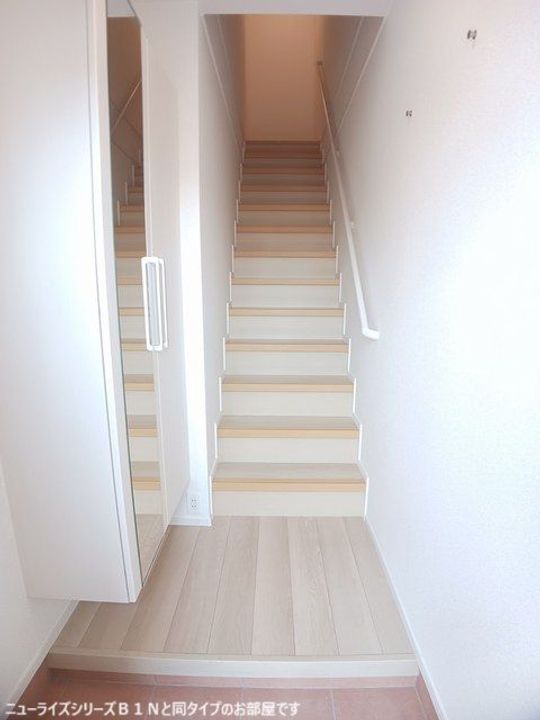 広島県安芸郡府中町山田2(アパート)の賃貸物件の玄関