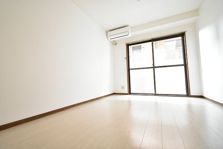 東京都調布市菊野台1(マンション)の賃貸物件の居間