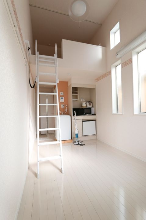 ユナイト 東寺尾システィーナの杜の居間