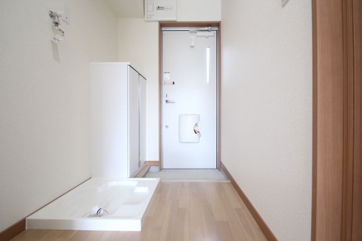 ランド横浜ウエストの玄関