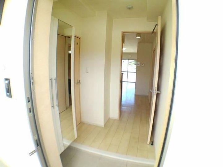 オーブ アビタシオンの玄関