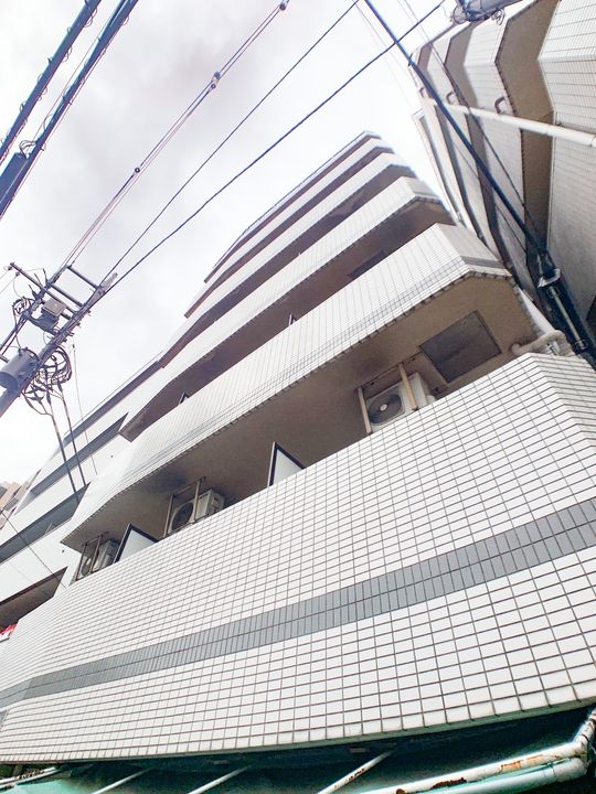 クレセントユニ高津第二の外観
