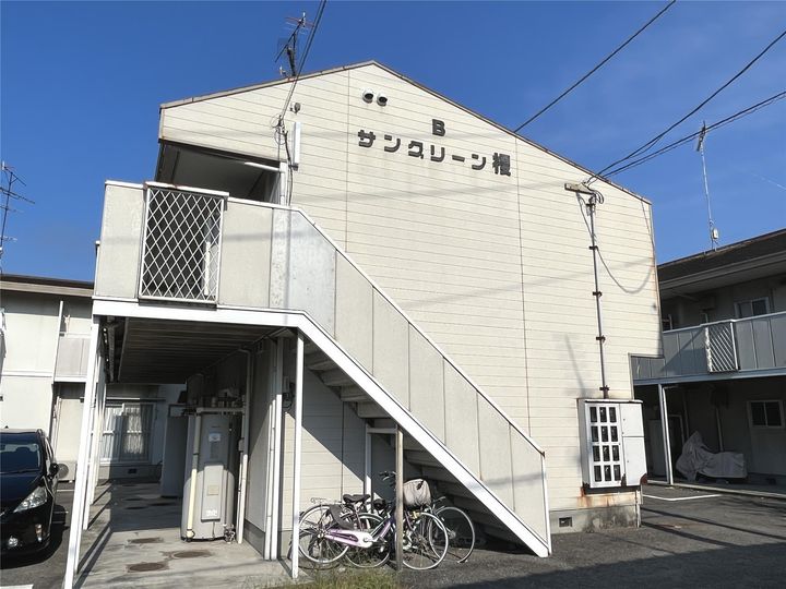 サングリーン榎 B棟の外観